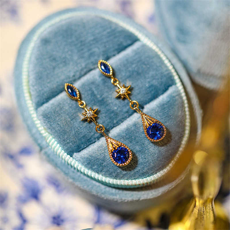 Charme rétro palais luxe saphir pendentif perforé mode gland boucles d'oreilles pour femmes bijoux exquis G230602