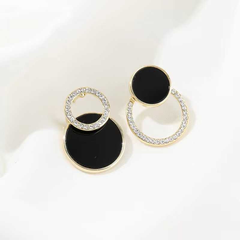 New Exit Rhinestone Women's Asymmetric Hollow Round Black Stud Earrings Fashion Jewelry Unusual Accessories Gift G230602