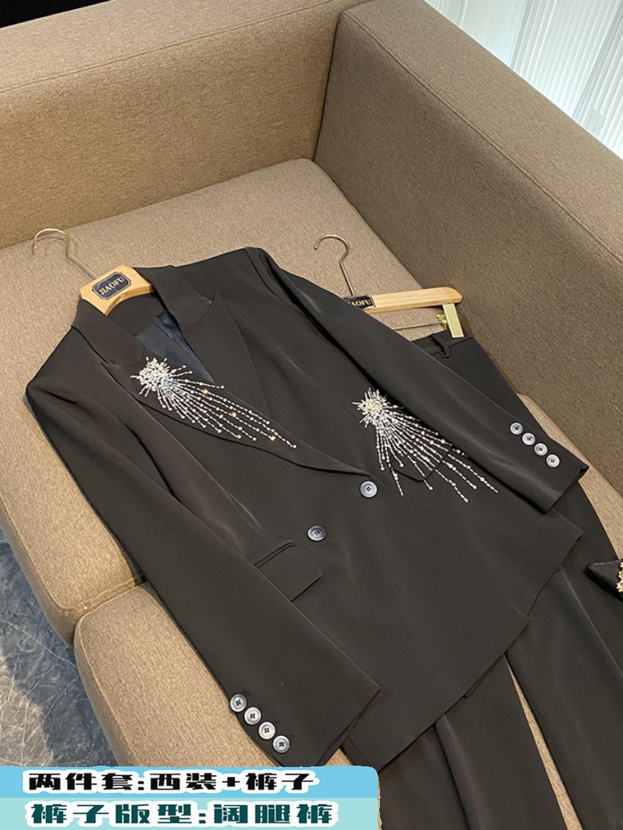 2023 Autunno bianco / nero con strass due pezzi Pantaloni Set manica lunga con risvolto con risvolto Blazer con perline Top Pantaloni a gamba dritta Completi O3L012706