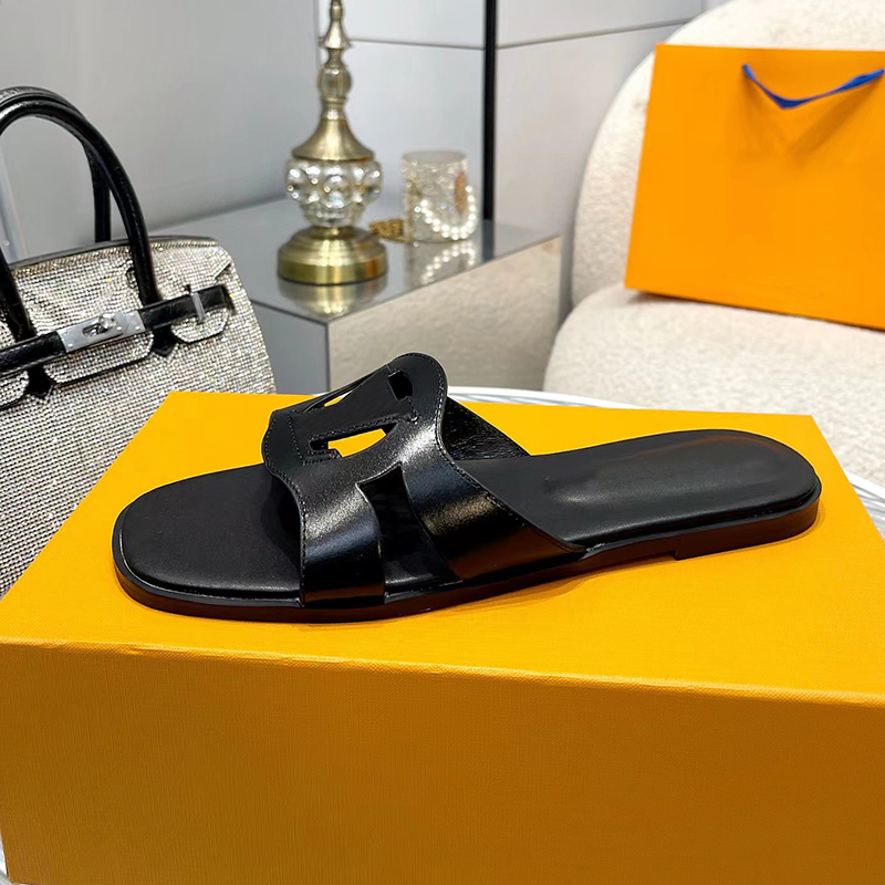 Neue Sommer-Damen-Designer-Slipper, berühmte Plateau-Slider-Schuhe, Flip-Flops, Sandalen aus echtem Leder, Größe 43