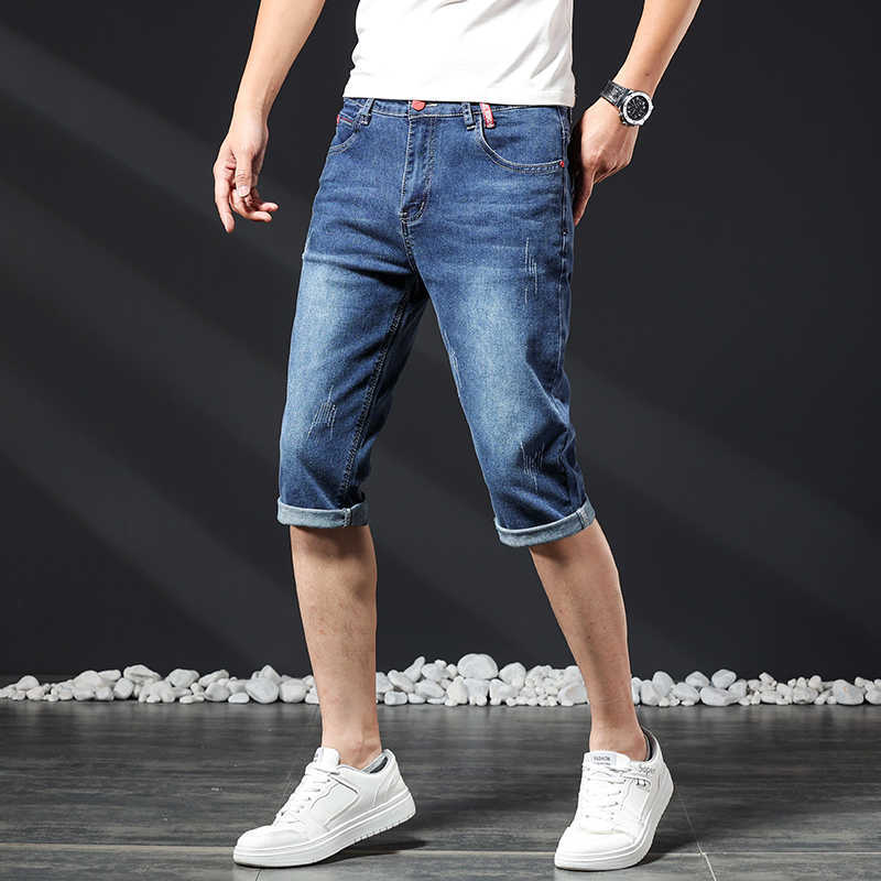 Herenshorts Hoge kwaliteit lichtblauwe denim shorts mannen slim fit stretch zomer mode zevenpunts broek nieuwe casual jeans voor mannen P230602