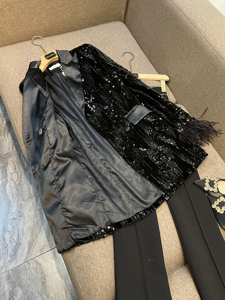 2023 Autumn Black Feather Paneled Sequin Blazers Långärmad skår-Lapel dubbelbröst outkläder rockar O3L018350