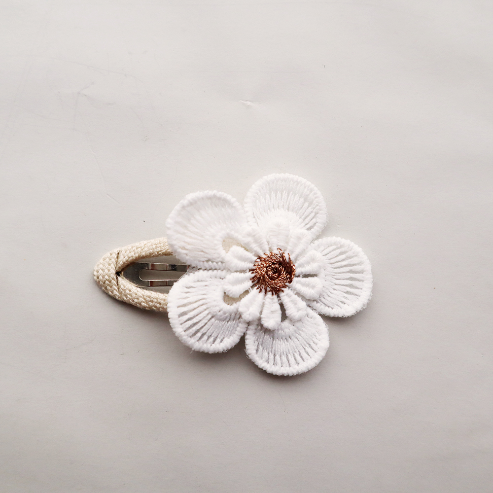 2023 Daisy Flower Hair Clips حديثي الولادة طفل الدانتيل الدانتيل أقواس طفل فتاة زهرة باريتس الفتيات الشعر إكسسوارات الشعر بالجملة