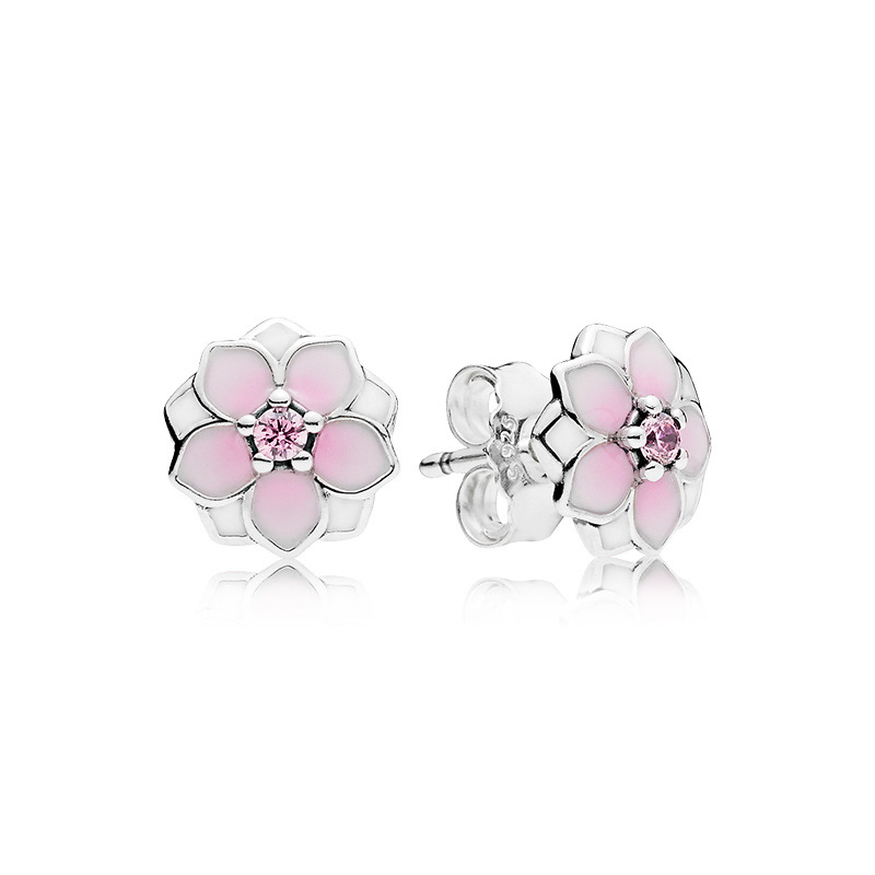 Boucles d'oreilles en argent 925 Fit Pandora Magnolia Daisy Flower Series Boucles d'oreilles avec quatre feuilles d'herbe Chrysanthème Tempérament Boucles d'oreilles Style Fashion Fine Boucles d'oreilles Bijoux