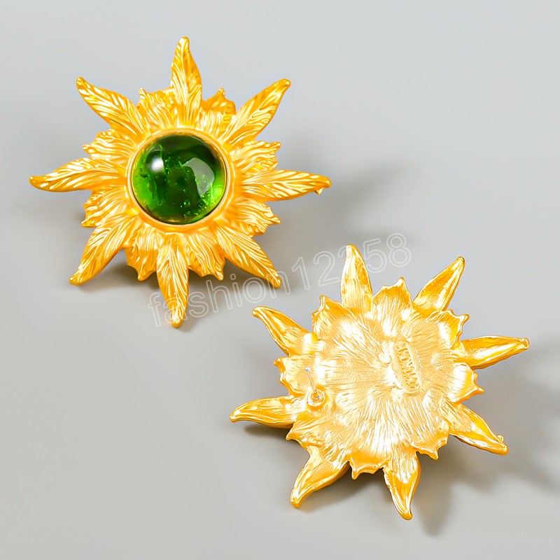 Fashion Metal Harts Geometric Sun Earrings Women's Classic Apprrived Stud Earings Banquet smycken Tillbehör