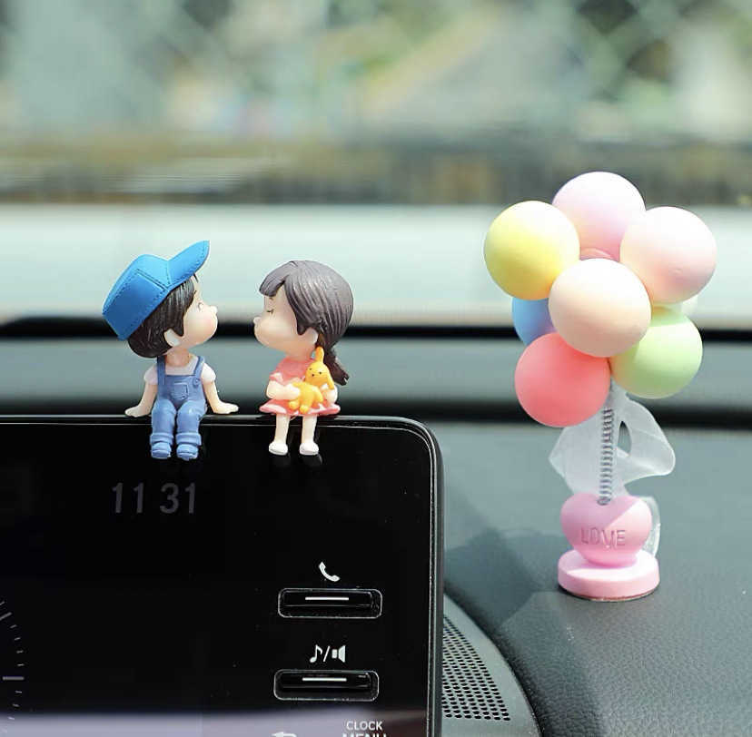 New Car Decoration Cute Cartoon Kiss Couples Figure Figurines Balloon Ornament Auto Interior Dashboard Accessories for Girls Gifts