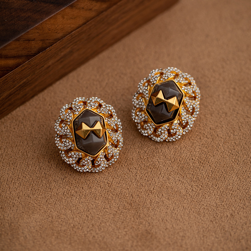 Vintage średniowieczne kolczyki damskie temperament moda owalne kolczyki pełne diamenty luksusowe stadnki retro uszy e373