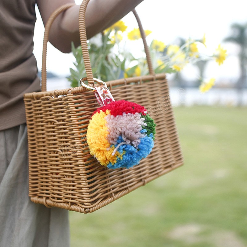 Bohème tissé à la main coloré en peluche boule porte-clés femmes sac pendentif porte-clés porte-clés accessoires fête de mariage bijoux cadeau