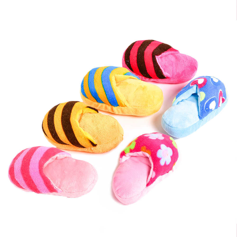 Nya pittiga hundleksaker för små hundar Plush Pet Chew Toys for Dog Slipper Interactive Dog Toy Puppy Cat Pet Play Games Products GG0016