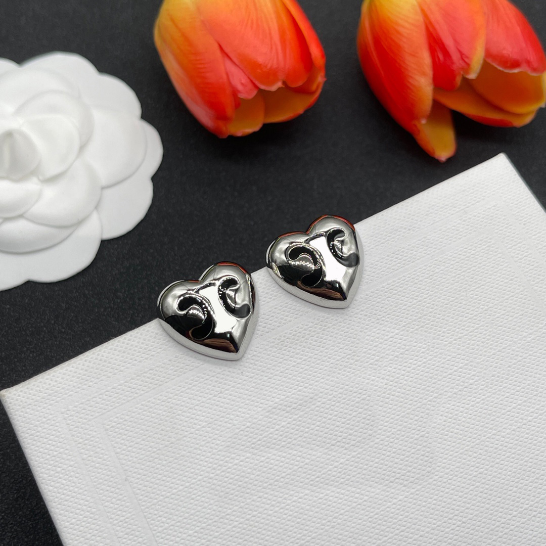 Or argent coeur boucle d'oreille femmes Stud couple Designer bijoux en acier inoxydable cadeaux femme accessoires en gros