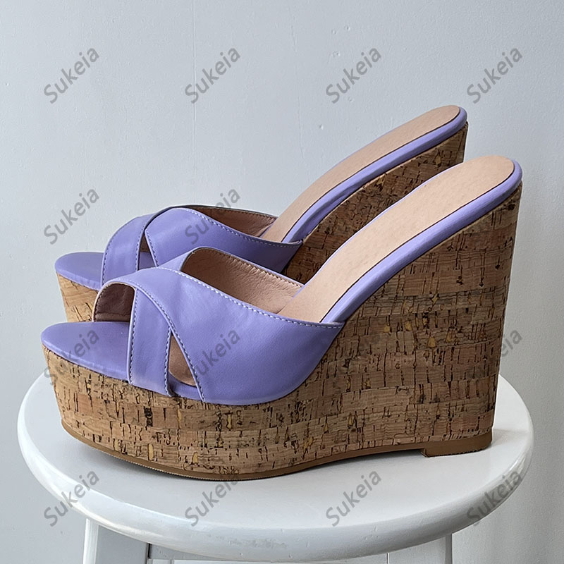 Sukeia Damen-Plateau-Pantoletten-Sandalen zum Hineinschlüpfen, Keilabsatz, runde Zehenpartie, hübsche violette Partyschuhe, Damen, US-Größe 5–20