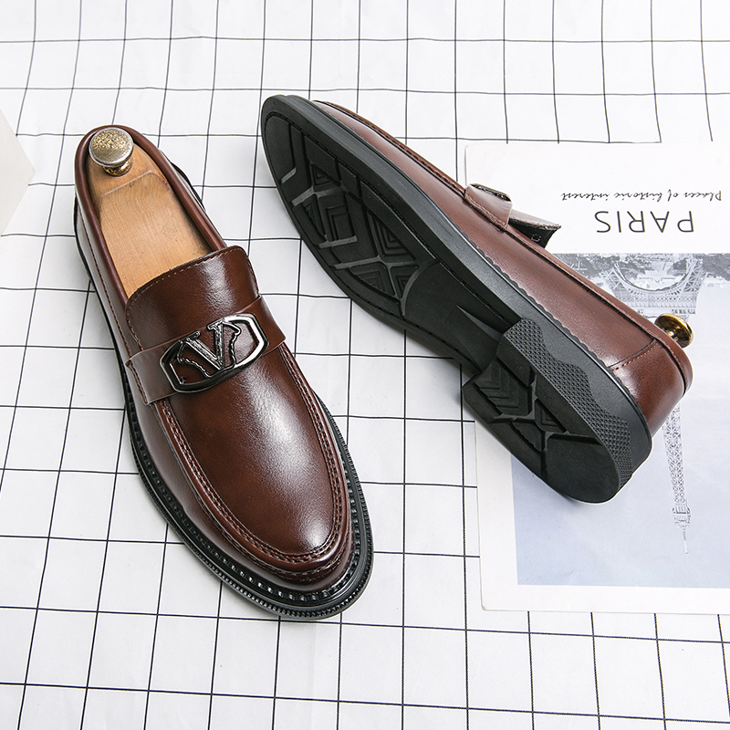 Marques de luxe Nouveaux Hommes Chaussures Noir Marron Mocassins En Cuir De Vache Classique Confortable Casual Chaussures D'affaires Gentleman Bout Rond En Cuir Chaussures Taille 38-44