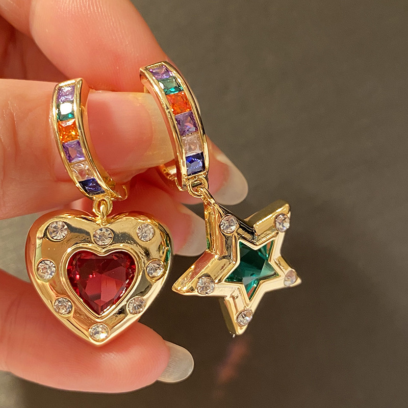 Eleganti orecchini asimmetrici a forma di cuore con ciondolo a forma di cuore con stella di cristallo dolce e asimmetrico donne, ragazze, moda, designer di lusso, orecchini vintage, gioielli in argento