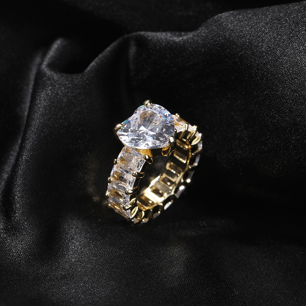 Moda Uomo Anello in oro Gioielli hip-hop Anello con diamanti a cuore grande Fedi nuziali ghiacciate in argento