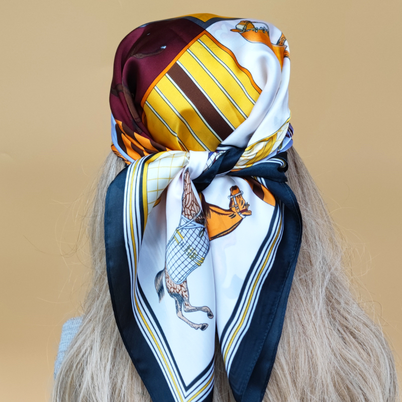 Populär solskyddsmedel strand Kerchief Women the Four Seasons Scarves Design 70x70cm Silk Hijab Square Headscarf