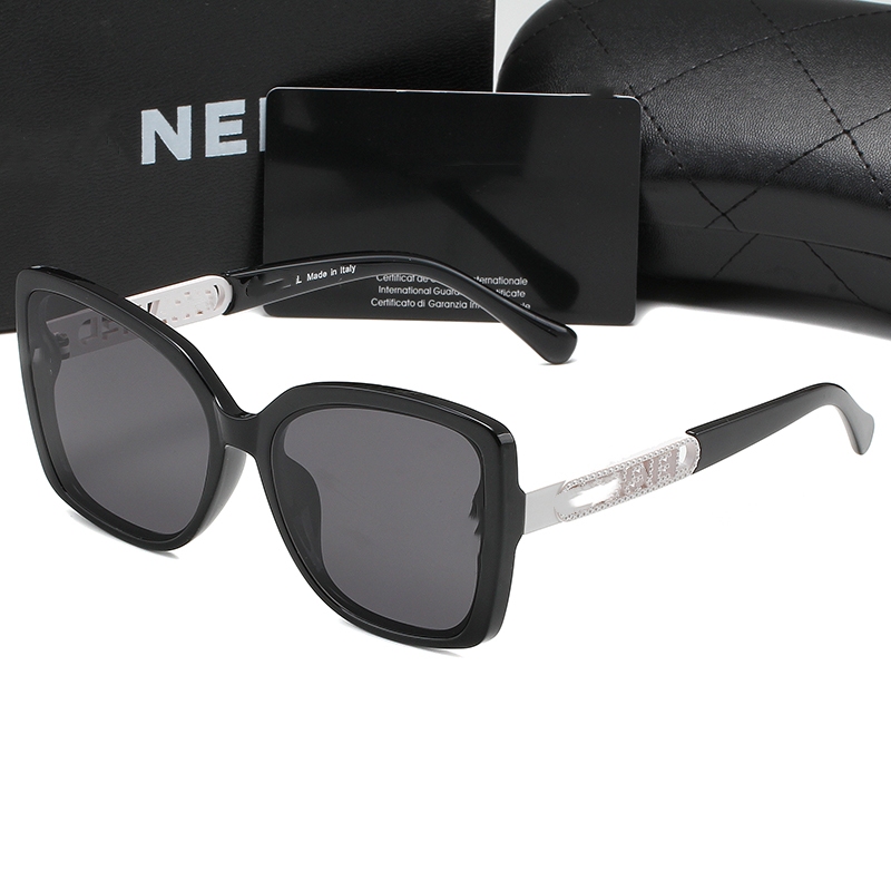 Letnie wysokiej jakości słynne okulary przeciwsłoneczne duże płaskie damskie damskie szklanki Słońce łańcuch kobiet kwadratowych ramek projektantka mody z Packag260f