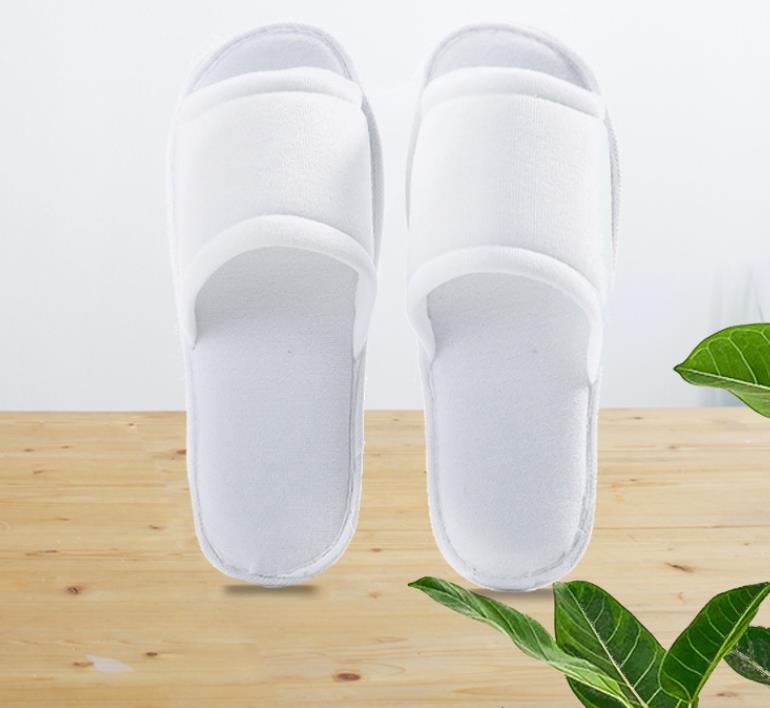 Disposable non-woven slippers for summer