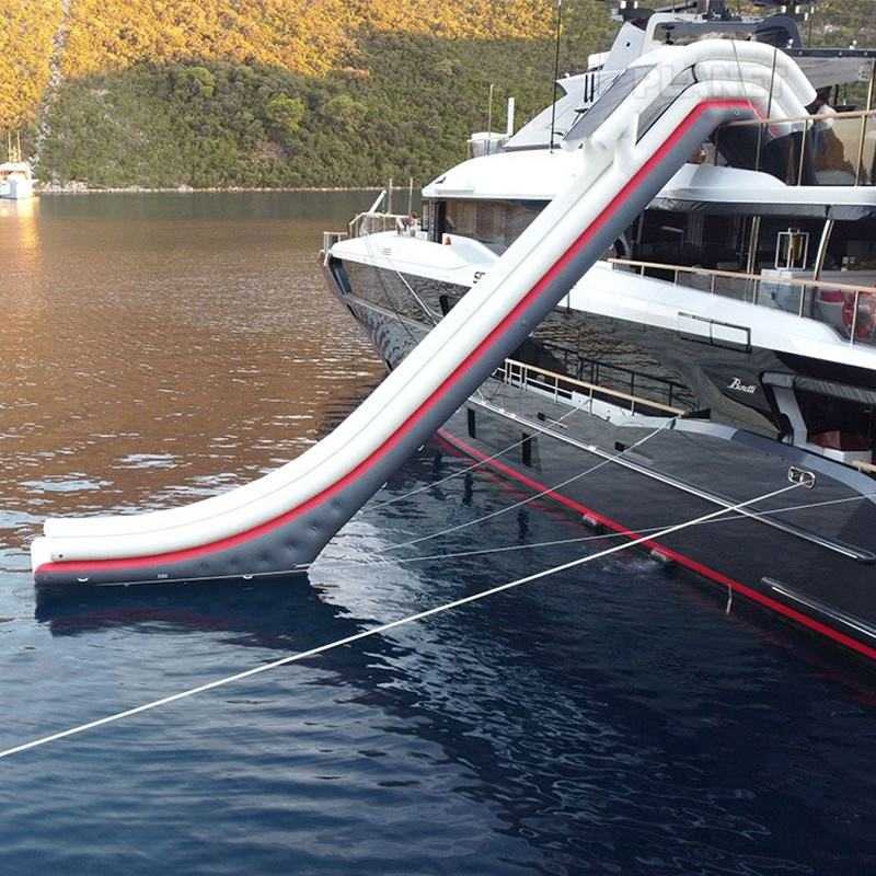 Scivolo gonfiabile dello yacht dell'acqua dell'attrezzatura commerciale del gioco dell'acqua/scivolo gonfiabile del bacino la barca