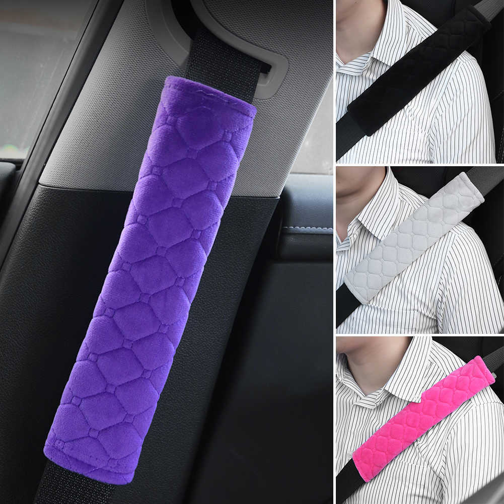 Nouvelle couverture universelle de ceinture de sécurité de voiture réglable en peluche couverture de ceinture de sécurité de voiture épaulière pour enfants adultes accessoires d'intérieur de voiture