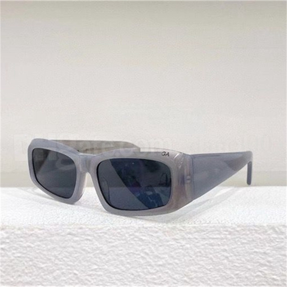 Hochwertige Sonnenbrille Luxus Designer Designer Cat Eye Sonnenbrille Sommer Strand Sonnenbrille für Männer Frau 5 Farbe Top Qualität Zeigen Sie Gesicht kleine Box