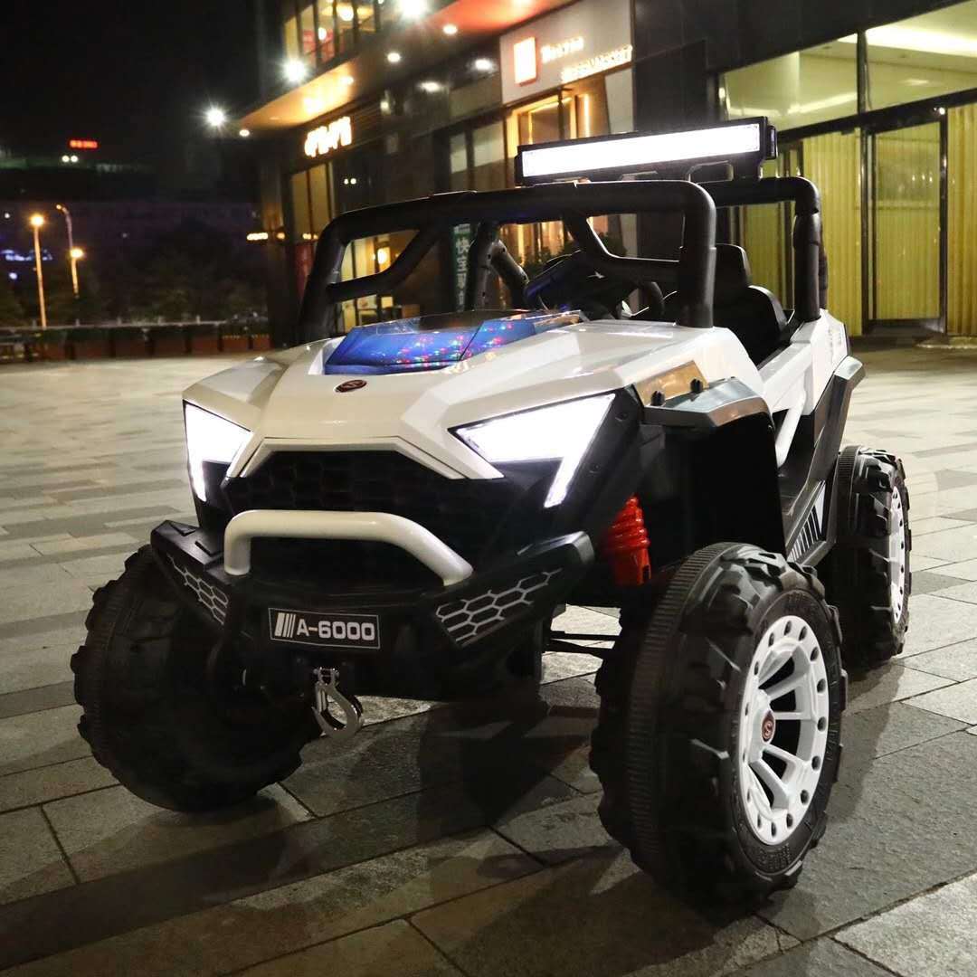 Carro Elétrico Infantil de Quatro Rodas Pode Sentar Duas Pessoas Carros Fora de Estrada Bebê 4WD Veículos de Brinquedo Ao Ar Livre para Adultos Passeio em Brinquedos