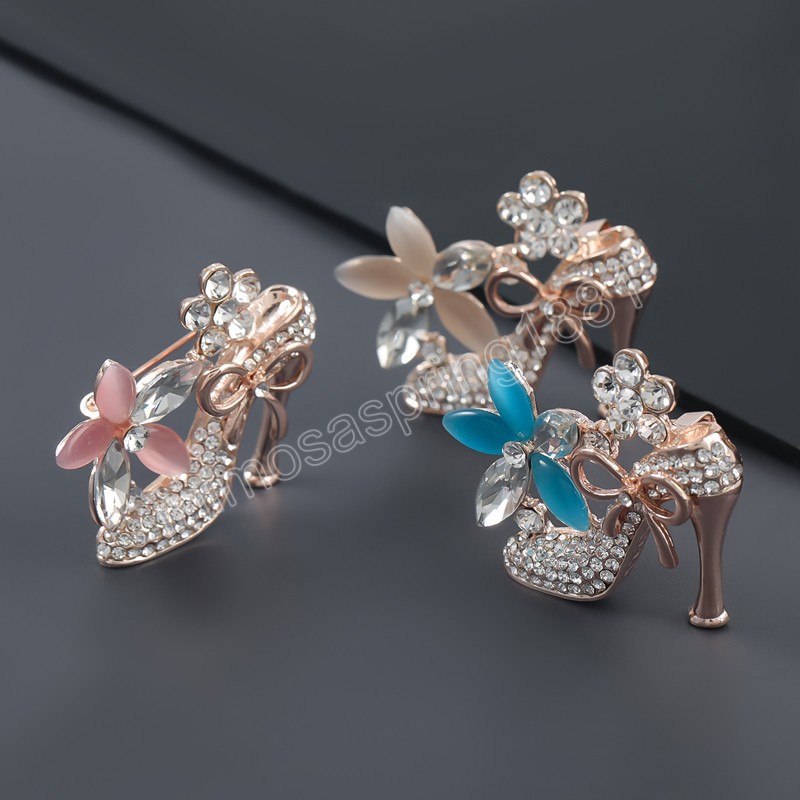 Fashion Metal Rhinestone Flower High Heels Brooch Girl Pop Creative Party Pin Akcesoria broszkowe