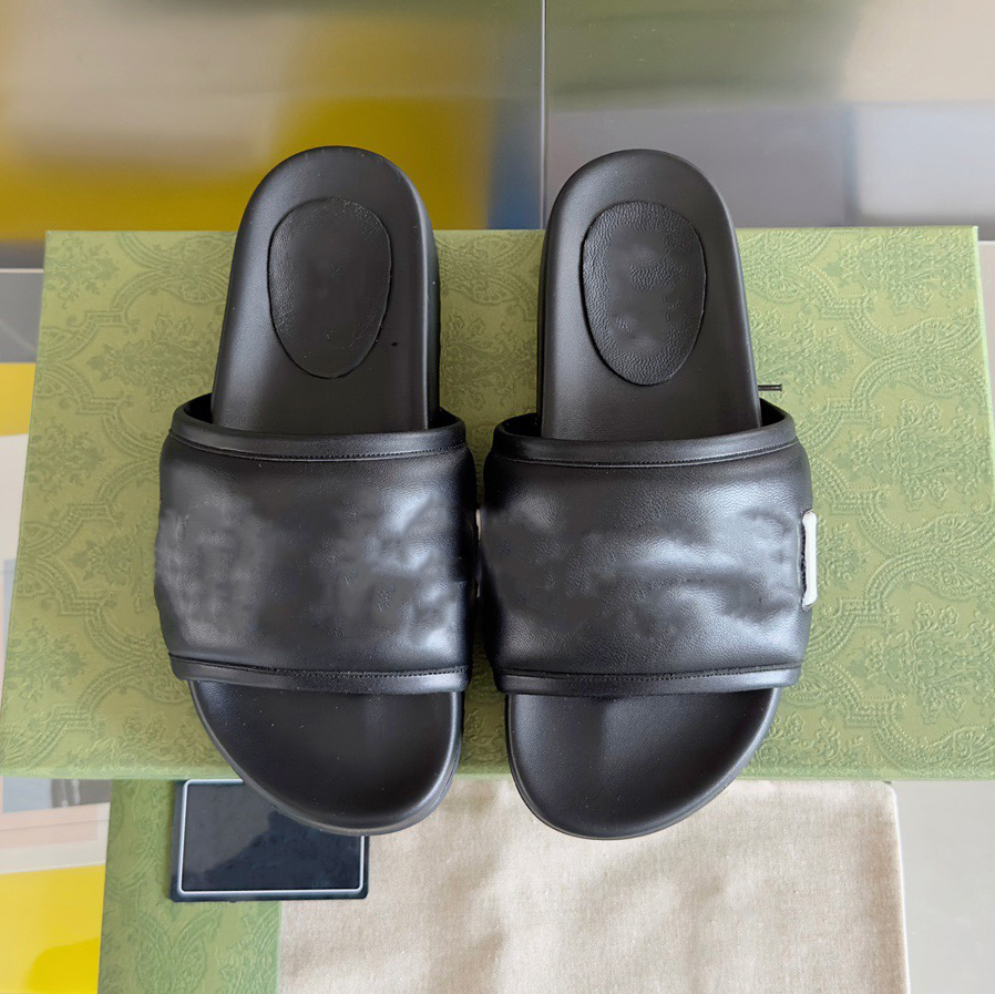 Klasyczny luksusowy sandał slajdów z G -literowym projektantem