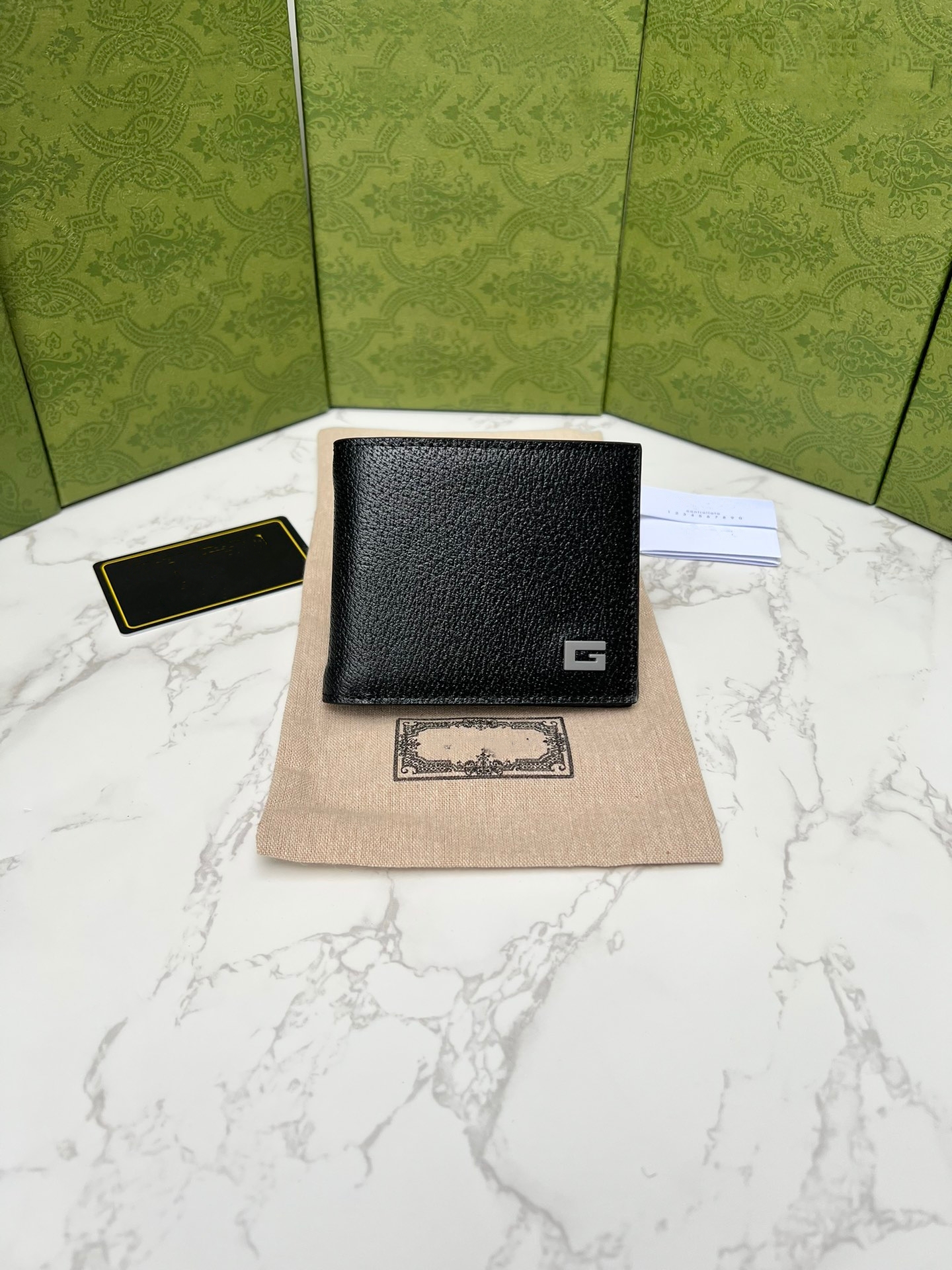 Yüksek dereceli tasarımcı mektubu unisex cüzdan ünlü marka orijinal deri kadın kısa cüzdanları lüks marka erkekler siyah debriyaj çantaları kart tutucular
