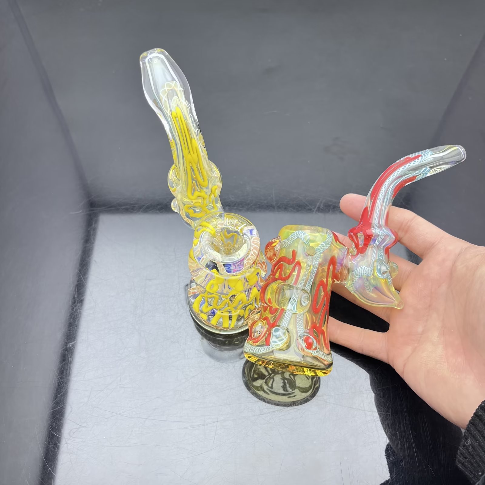 Glass Pipes Smoking Manufacture Hand-blown Classic stained glass bongs thickened and durable