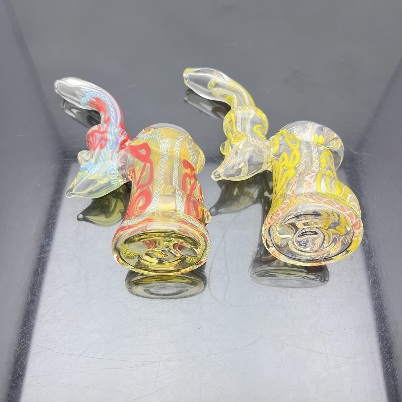 Курительные трубки Кальян Бонг Стеклянная установка Масло Водопроводная трубка Классические цветные стеклянные бонги, утолщенные и прочные
