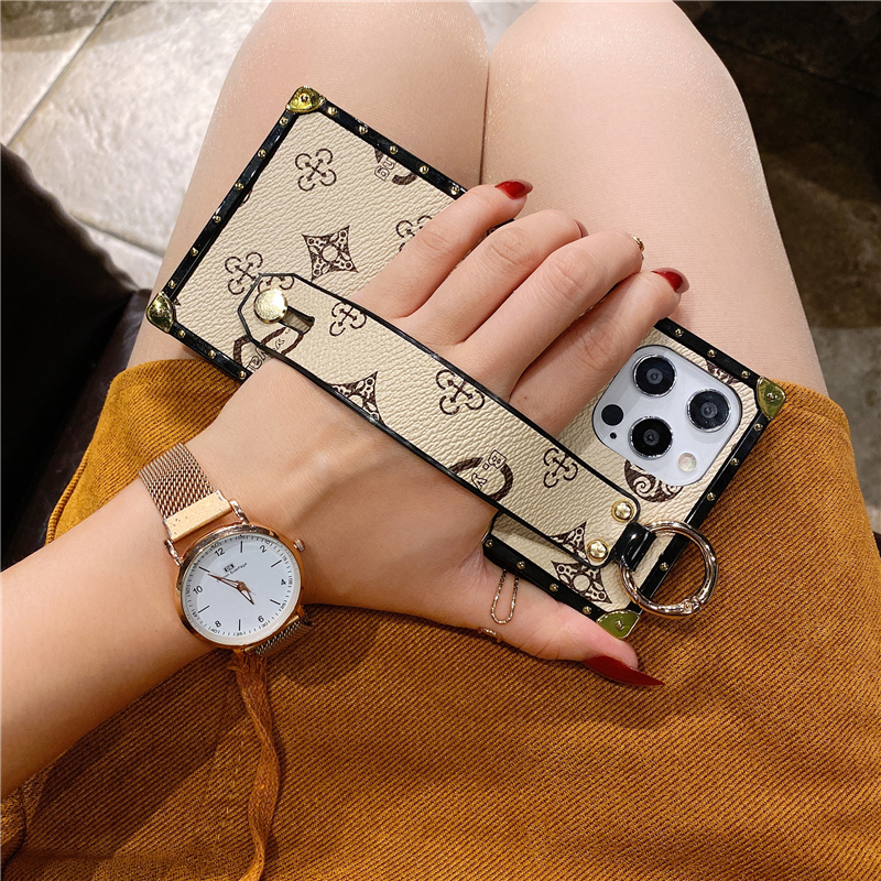 Luxury Flower Print Square Plating Wristband Vogue Phone Case för iPhone 14 13 12 11 Pro Max Samsung Galaxy S23 Ultra S22 Plus S21 S20 Retro Geometric Leather Back Cover Cover