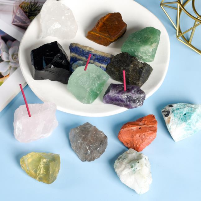 Natural Healing Raw Stone Incense Tray Gems Stick Base Holder doftande plugg Fluorit Amethyst Clear Quartz Fengshui Charms