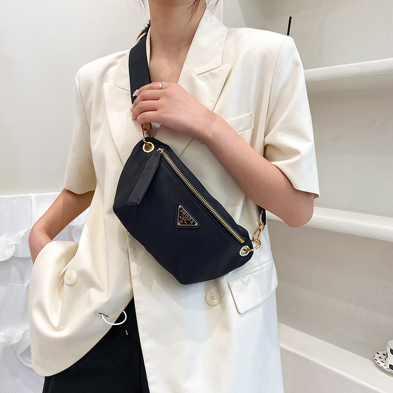 Waist Bags Women's 2022 New Fashion Versatile Oxford Cloth Dumpling Bag Casual Solid One Shoulder Oblique Cross Waist Bag 210321a