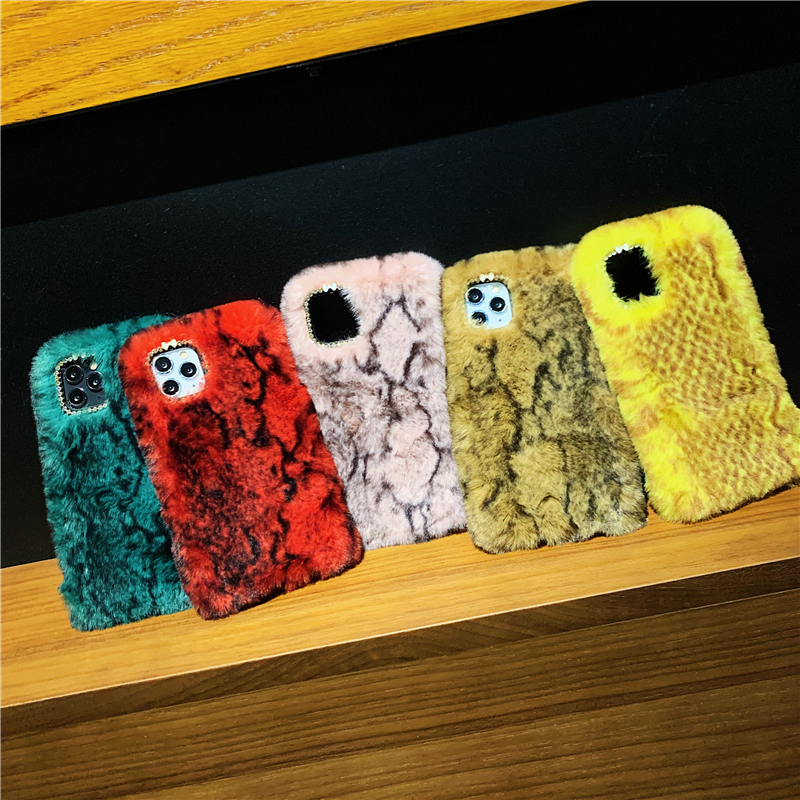 Capa de telefone Vogue com estampa de pele de cobra de luxo para iPhone 14 13 12 11 Pro Max Samsung Galaxy S23 Ultra S22 Plus S21 S20 capa traseira fina com padrão Python peluda