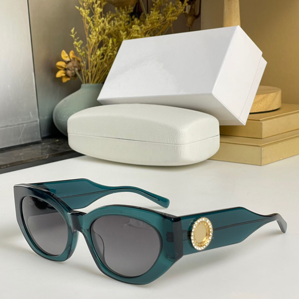 2023 Fashion Queen Exclusive New Style Unique Appearance Design PC Plate Full Frame Gray And Black Khaki Lens Women's Sunglasses Classic Fashion Casual Style