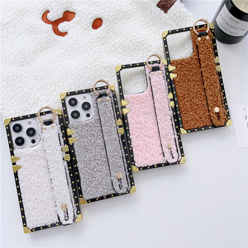 Luxe Polsband Vierkante Plating Bont Vogue Telefoon Case voor iPhone 14 13 12 11 Pro Max Samsung Galaxy S23 Ultra S22 S21 S20 Duurzame Mode Vrouwen Pluche Beugel Achterkant