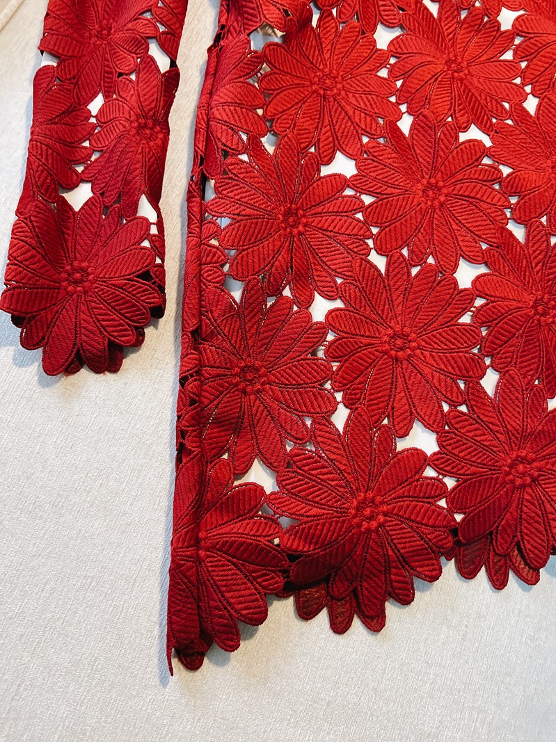 2023 Lato jesienne czerwone 3D kwiatowe koronki puste sukienka na stojak z długim rękawem Krótkie sukienki J3L126890