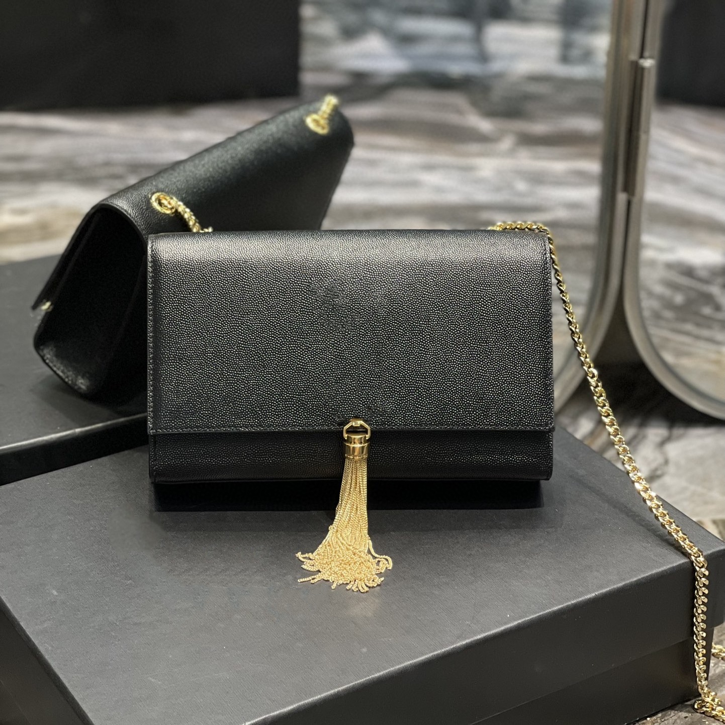 Piccola borsa di design Kate Borsa di lusso Kate Classico senza tempo tutto in un cravatto di caviale di caviale Fringa piccola borsa a spalla singola donna