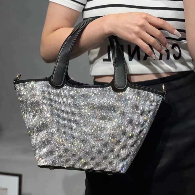 2023 Nouveau sac seau incrusté de diamants pour femmes Bling sac à main de haute qualité, petit panier de légumes du marché, sac à bandoulière à une épaule 230615