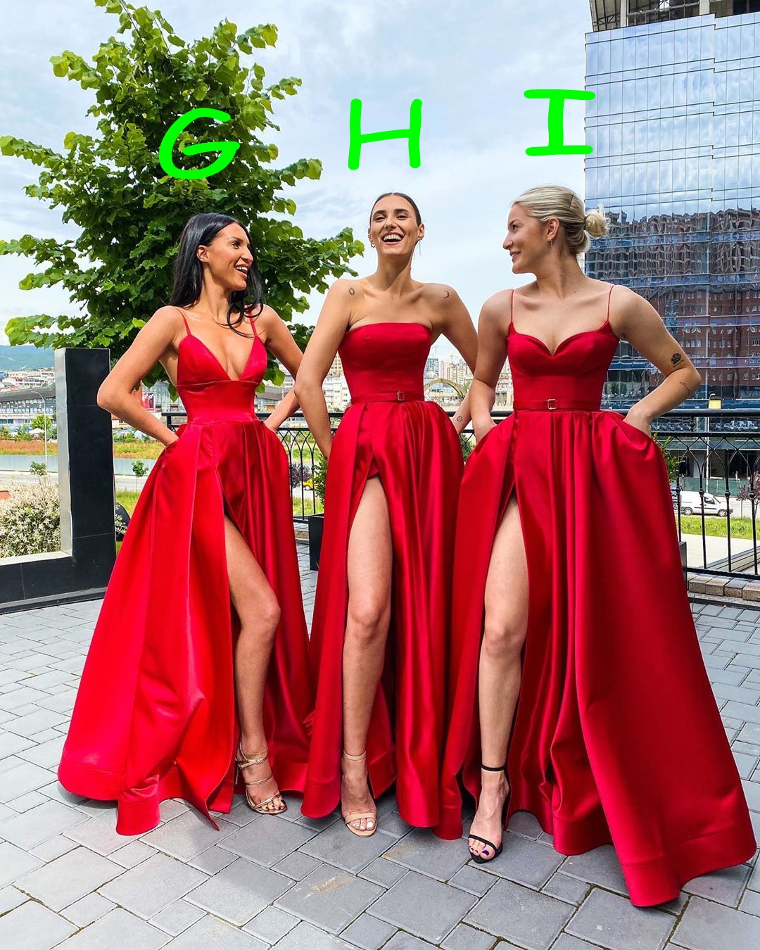 Vermelho Sexy Linha A Vestidos de Dama de Honra Longo Decote em V Coxa Alta Dividida Meninas Festa Formal Vestidos de Convidados de Casamento Cor Sólida Sem Mangas Vestidos de Dama de Honra Plus Size CL2460