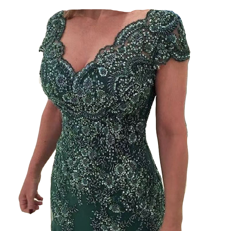 2023 Elegant Mother Of Bride Dresses Dark Green Short Sleeves Mermaid V Neck Full Lace Crystal Beads Plus Size Custom Weddings Evening Party Prom Gowns