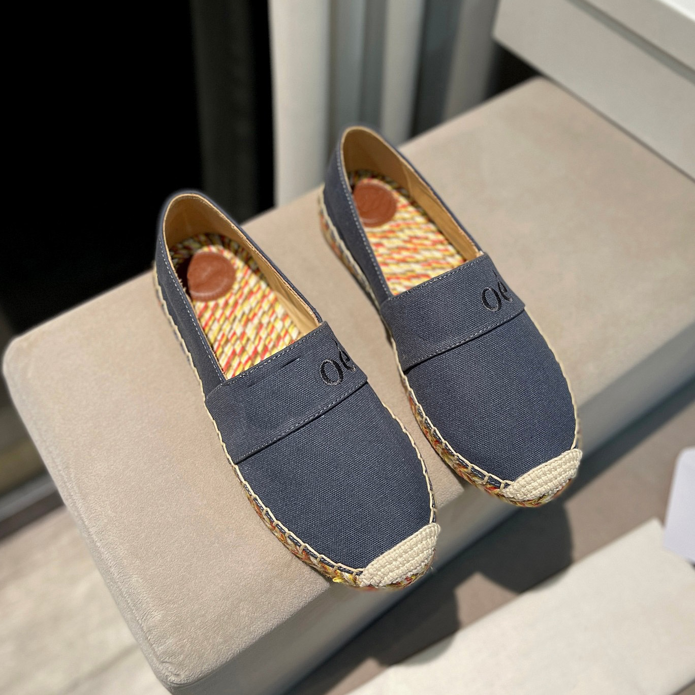 Klassisk damplattform fiskare skor lyxiga platt kvinnor halmbotten casual båt sko broderi brev logotyp damer lata loafers muller loafer