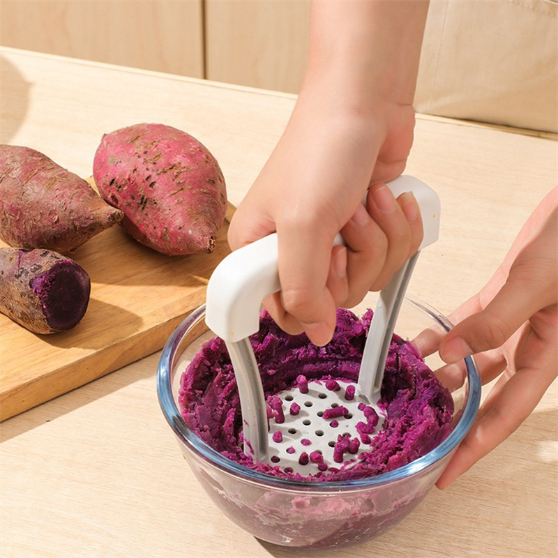 Outil de cuisine portatif de broyeur de pommes de terre pressé en plastique de broyeur de pommes de terre manuel pour des gadgets de cuisine de nourriture de bébés