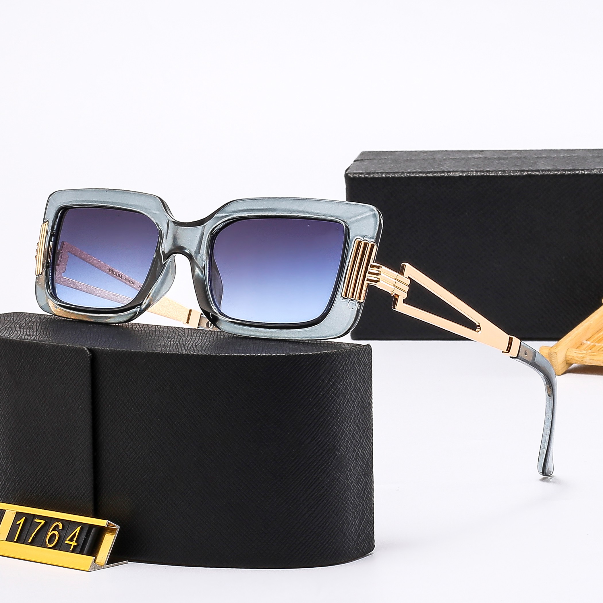 Vintage Sunglasses Women Luxury Brand Design Square Black Fashion Sunglasses Female Retro Sun Glasses UV400 Consignment Sale