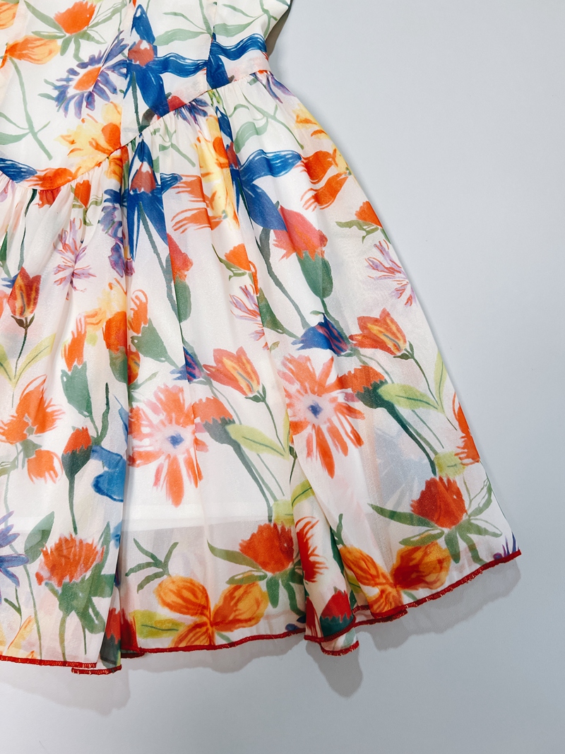 2023 Summer Multicolor Floral Print Paneled Dress Spaghetti Strap Sweetheart Neck korta avslappnade klänningar J3L127868