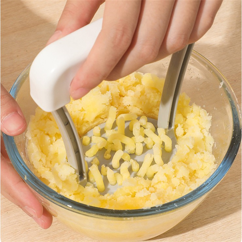 Outil de cuisine portatif de broyeur de pommes de terre pressé en plastique de broyeur de pommes de terre manuel pour des gadgets de cuisine de nourriture de bébés