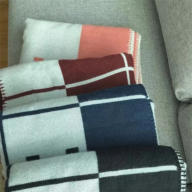 Letter Cashmere Blanket Imitation Soft Wool Scarf Shawl Portable Warm Plaid Sofa Bed Fleece Knitted Throw Towell Cape Pink Blanket