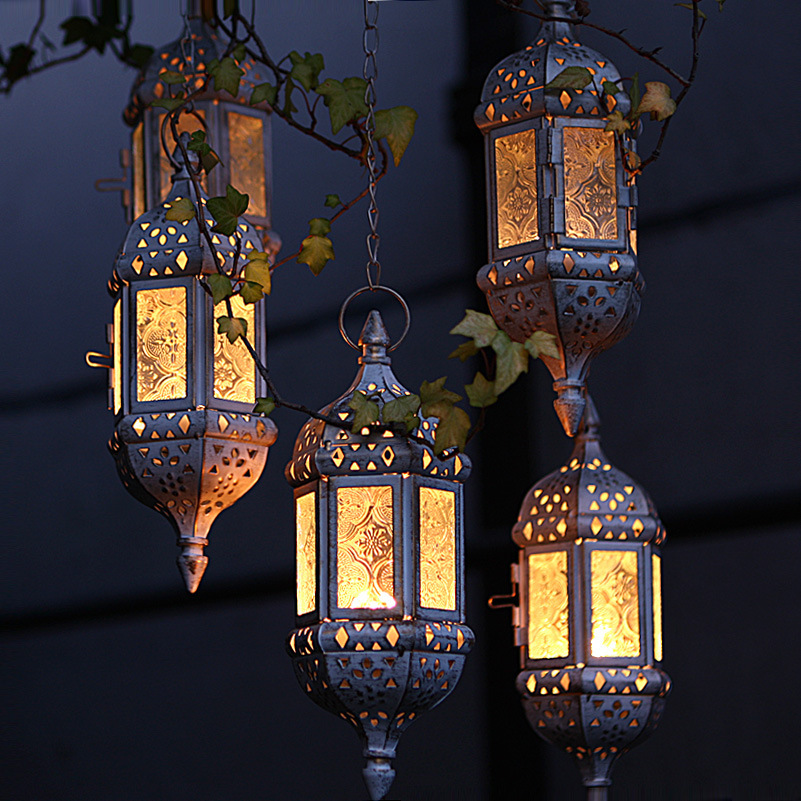 portacandele decorativi vintage decorazioni da tavolo patio esterno stile marocchino lanterna a candela appesa in vetro metallo natalizio