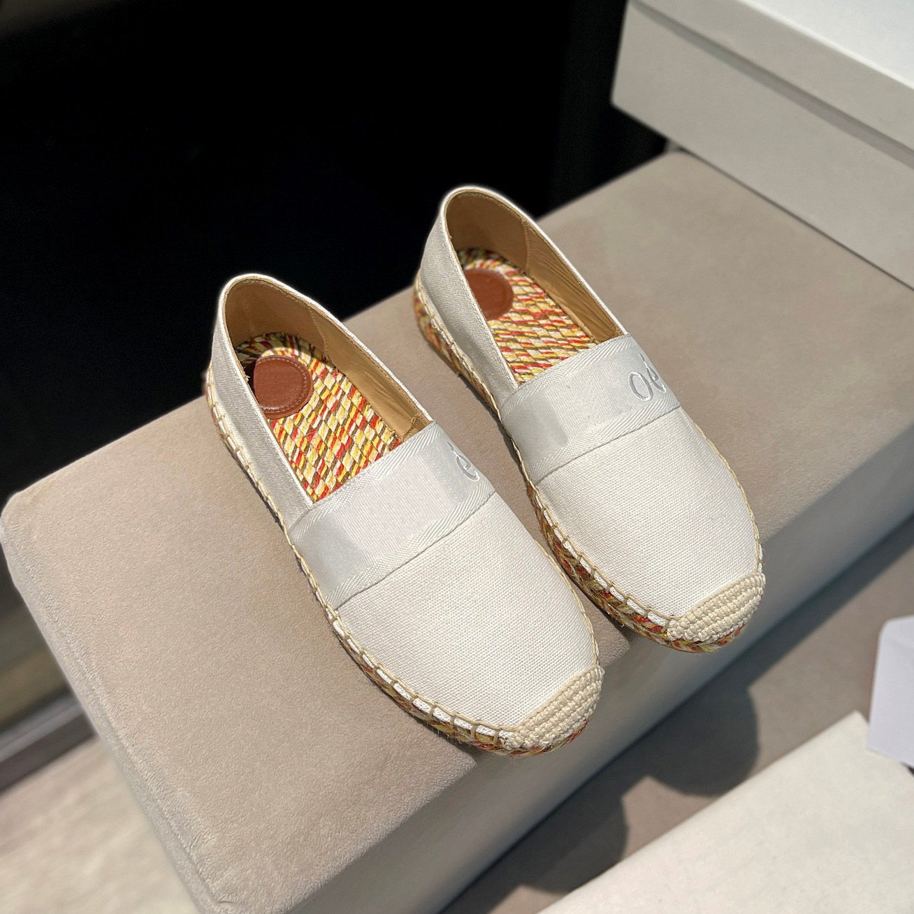 Klasikler Kadınlar Düz Espadrilles Tuval Ayakkabı Klasik Tasarımcı Loafers Lüks Balıkçı Ayakkabı 35-41