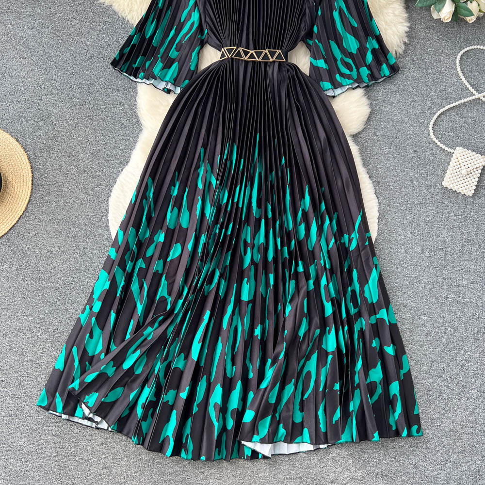 Casual Dresses Summer New Fashion Round Neck Pleated Dress Women's The Slim Beach Short Sleeve Party Clothes Vestidos Elegant310e